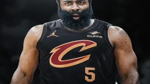 盧卡庫向切尔西球迷發出歉意短片